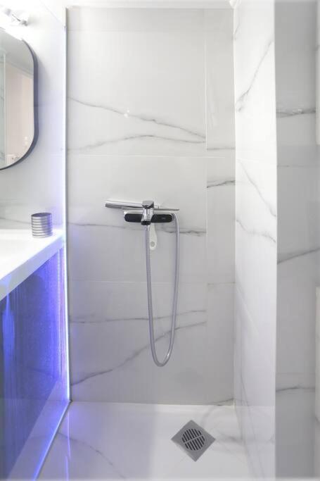 Apartment Luxury In Athens!